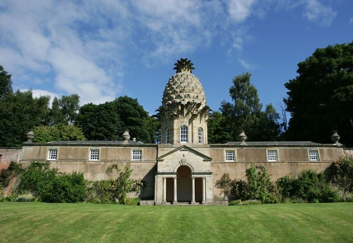 The Pineapple, Airth|Self Catering Cottages in Falkirk 