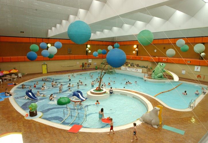 Mariner Centre swimming pool