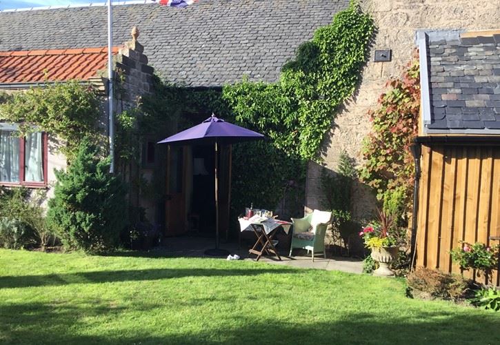 Ardtalla Guest House and Bed and Breakfast